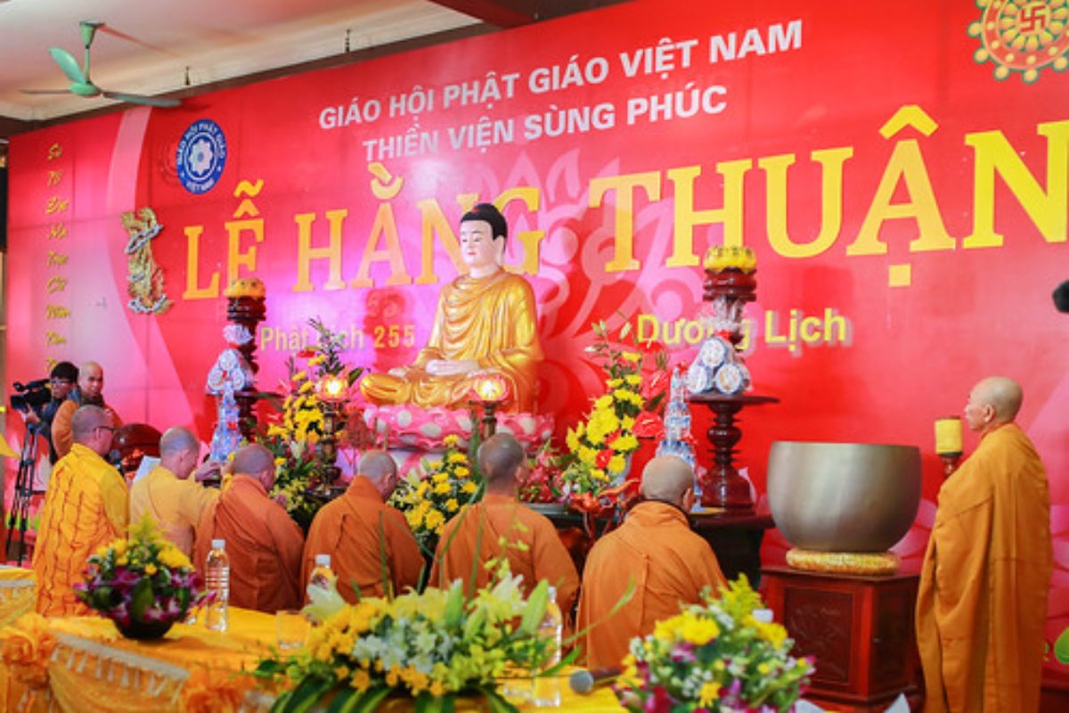 Không khí trang nghiêm tại Thiền viện Sùng Phúc trong lễ Hằng Thuận (Ảnh: Sưu tầm)