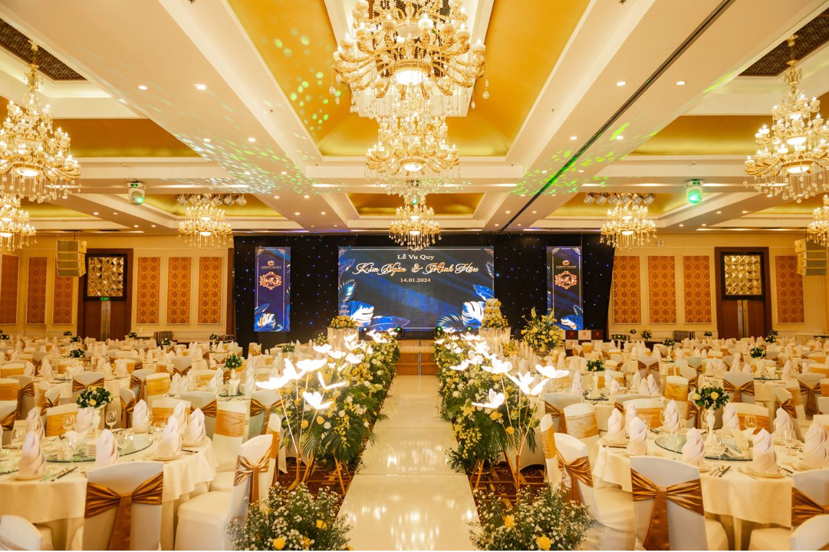 Nhà hàng tiệc cưới Luxury Palace (Ảnh: sưu tầm) 