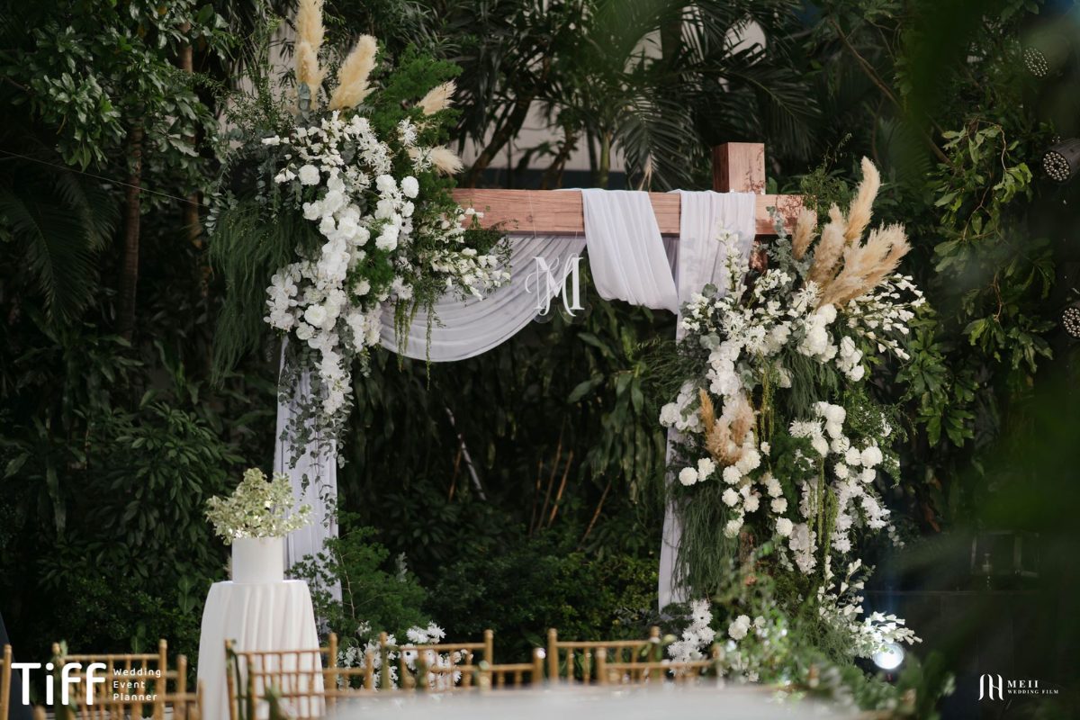 backdrop dám cưới vintage, cổ điển (Ảnh: TIFF.vn)