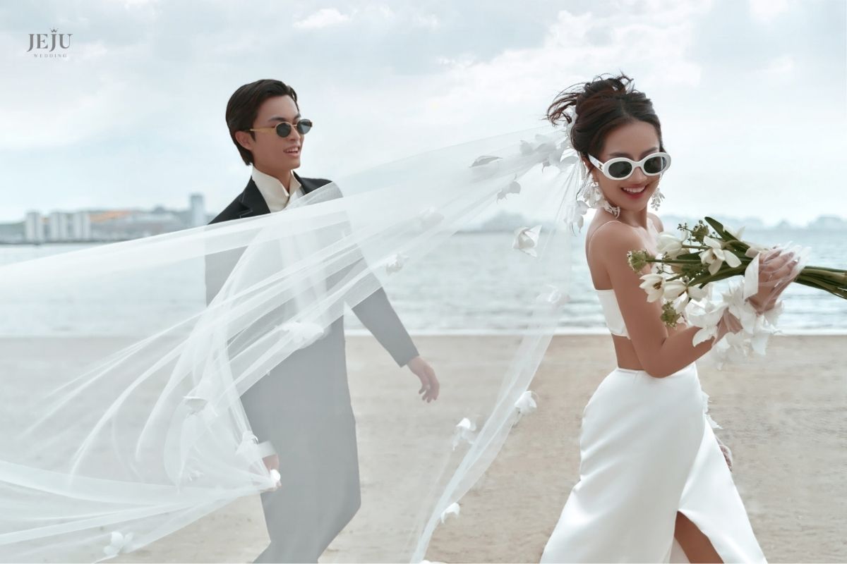 Chụp ảnh cưới với khăn voan (Ảnh: Sưu tầm)