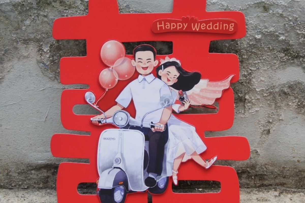 Dùng chữ hỷ mica nổi mang lại cảm giác hiện đại và sang trọng (Ảnh: Sưu tầm)