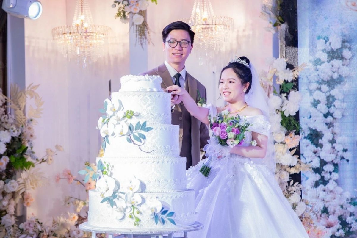 Yêu Media chuộng tóc cô dâu nhẹ nhàng, hợp lễ gia tiên và tiệc nhỏ (Ảnh: Sưu tầm)
