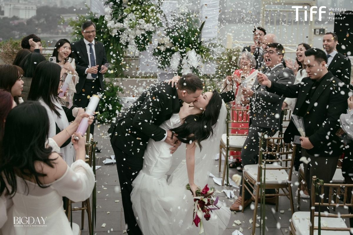 Đám cưới vintage là thông điệp cảm xúc giữa cặp đôi và khách mời. (Ảnh: TIFF.vn)
