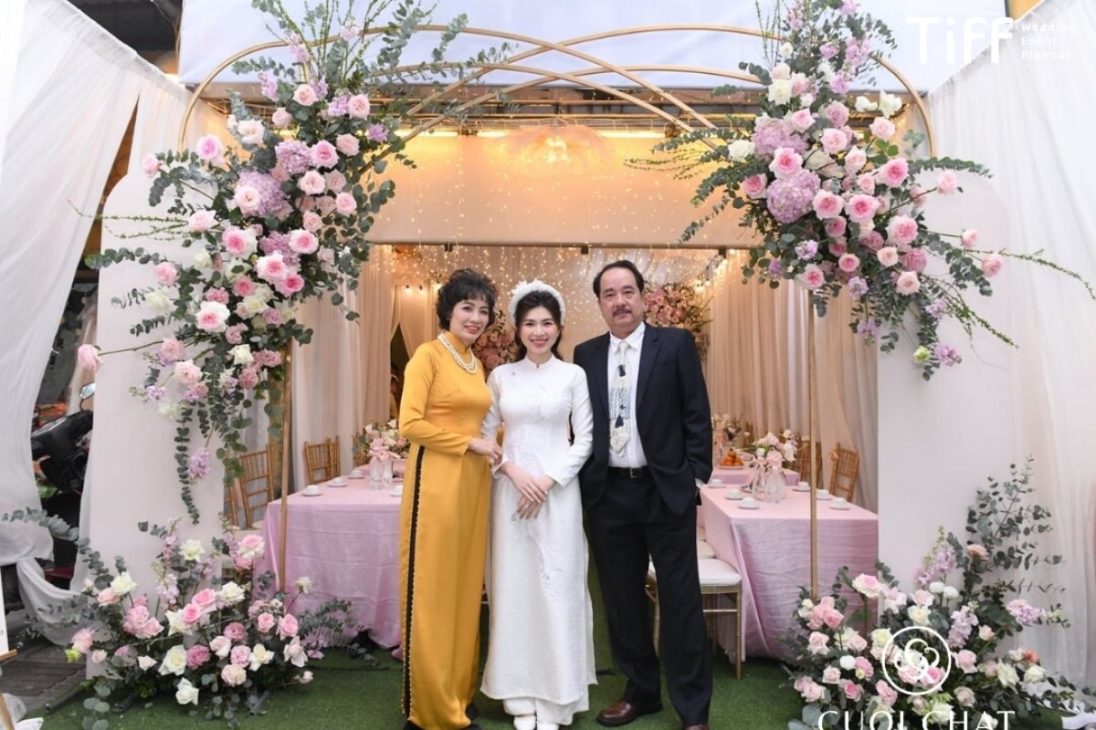 Gói cưới đơn giản tinh tế tạo nên không gian ấm cúng đầy trang trọng (Ảnh: TIFF)