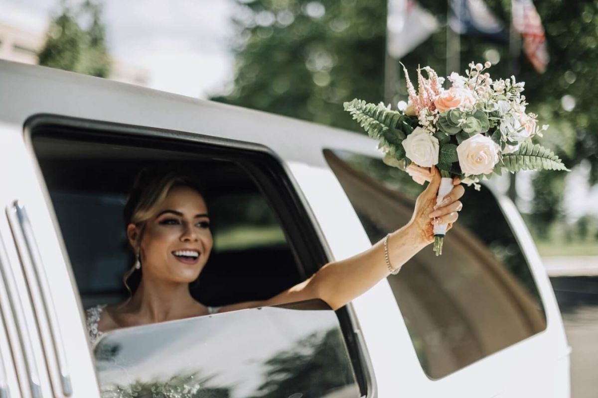 Việc đổi hoa cưới là sự chia sẻ và tôn trọng giữa hai gia đình (Ảnh: Sưu tầm) 