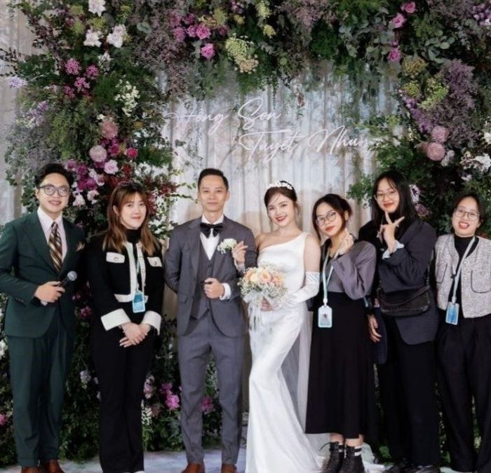 hoa cưới cầm tay ý nghĩa