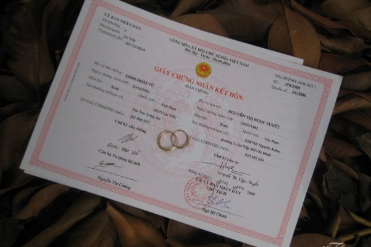Đăng ký kết hôn sớm để đảm bảo quyền lợi pháp lý và sự rõ ràng trong hôn nhân. (Ảnh: Sưu tầm) 