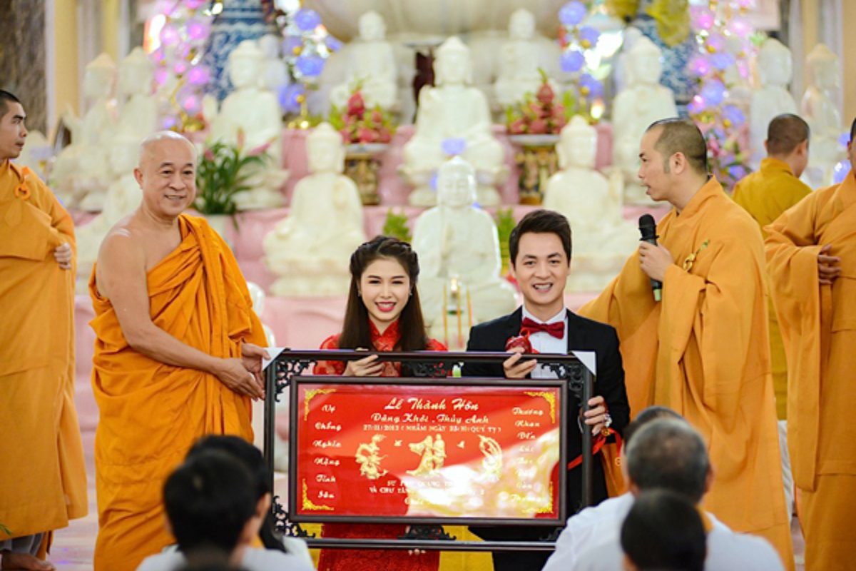 Quan hệ trước hôn nhân trong xã hội hiện đại và góc nhìn Phật giáo về giới thứ ba, không tà dâm. (Ảnh:Sưu tầm) 