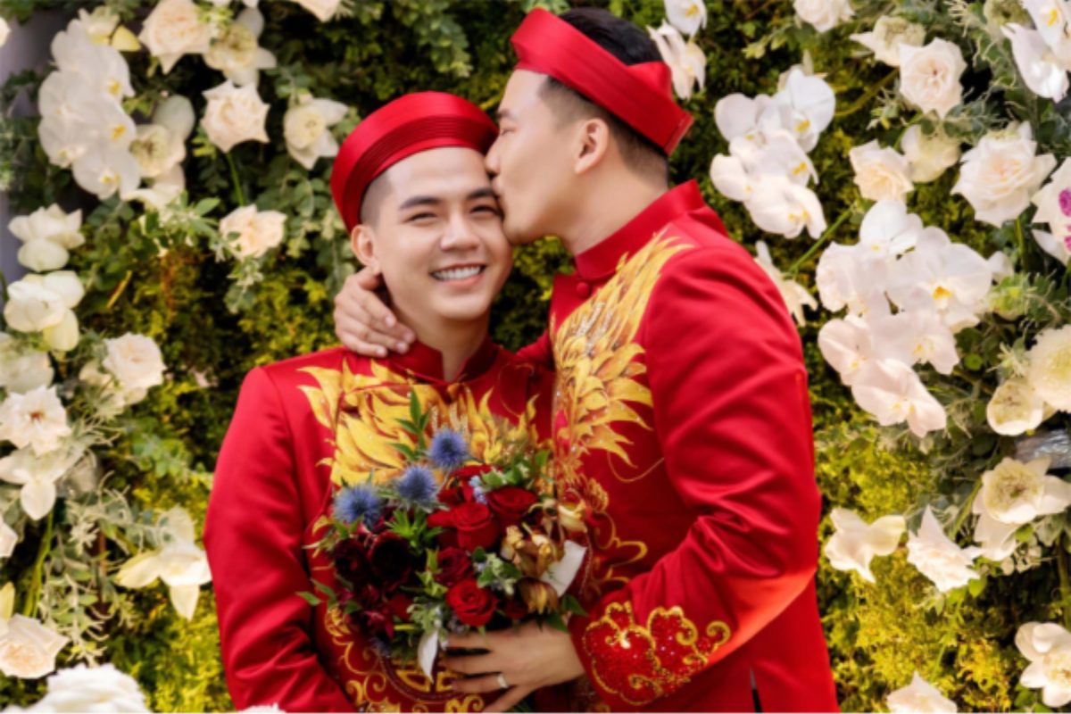 Cặp đôi đồng giới làm lễ kết hôn. (Ảnh: Sưu tầm)