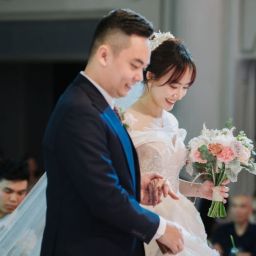 Mặc gì trong đêm tân hôn