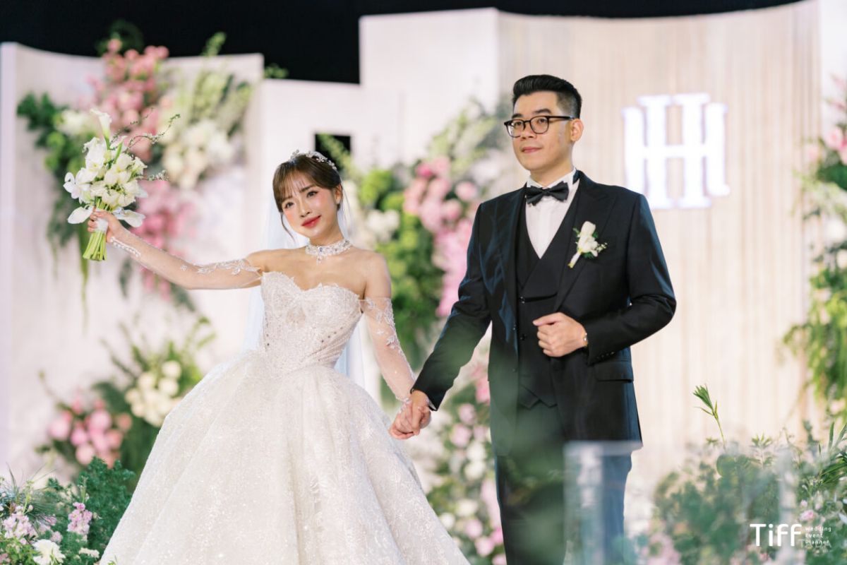 Lời khuyên từ các cặp đôi về việc lựa chọn thời điểm chụp ảnh cưới (Ảnh: Tiff.vn) 