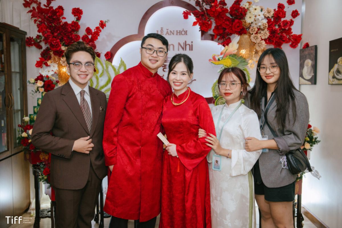 Tổng hợp lời chúc tân hôn ý nghĩa cho từng đối tượng (Ảnh: Tiff.vn)