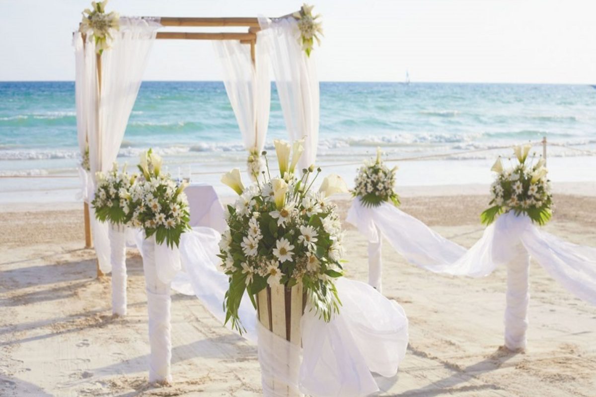 Các yếu tố ảnh hưởng đến việc lựa chọn bảng màu ở tiệc cưới (Ảnh: sưu tầm)