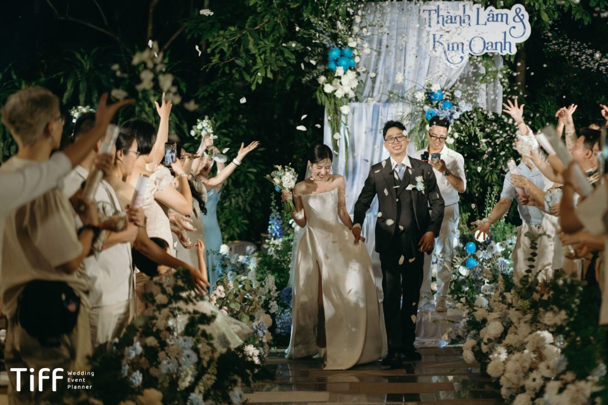 Trang phục và phụ kiện tổ chức đám cưới (Ảnh: sưu tầm)