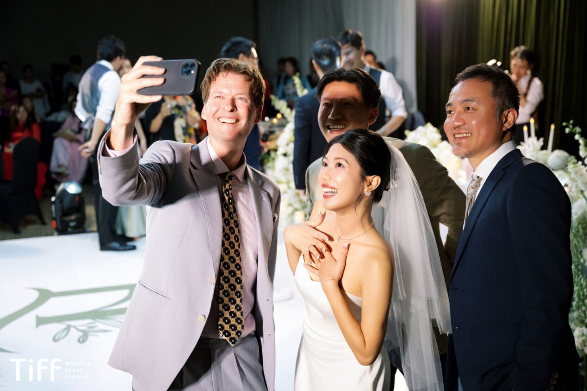 Trang trí không gian cho tiệc after party (Ảnh: TIFF.vn)