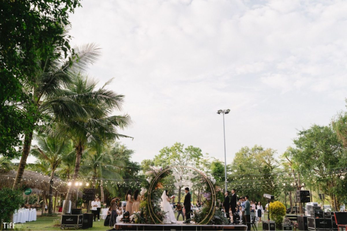 Không gian đón khách đơn giản và ấm cúng trong Intimate Wedding. (Ảnh: TIFF.vn)