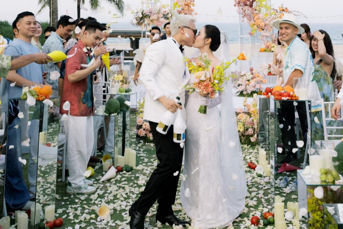 Tiệc cưới biển sang trọng do Bayla Wedding tổ chức. (Ảnh: Sưu tầm)