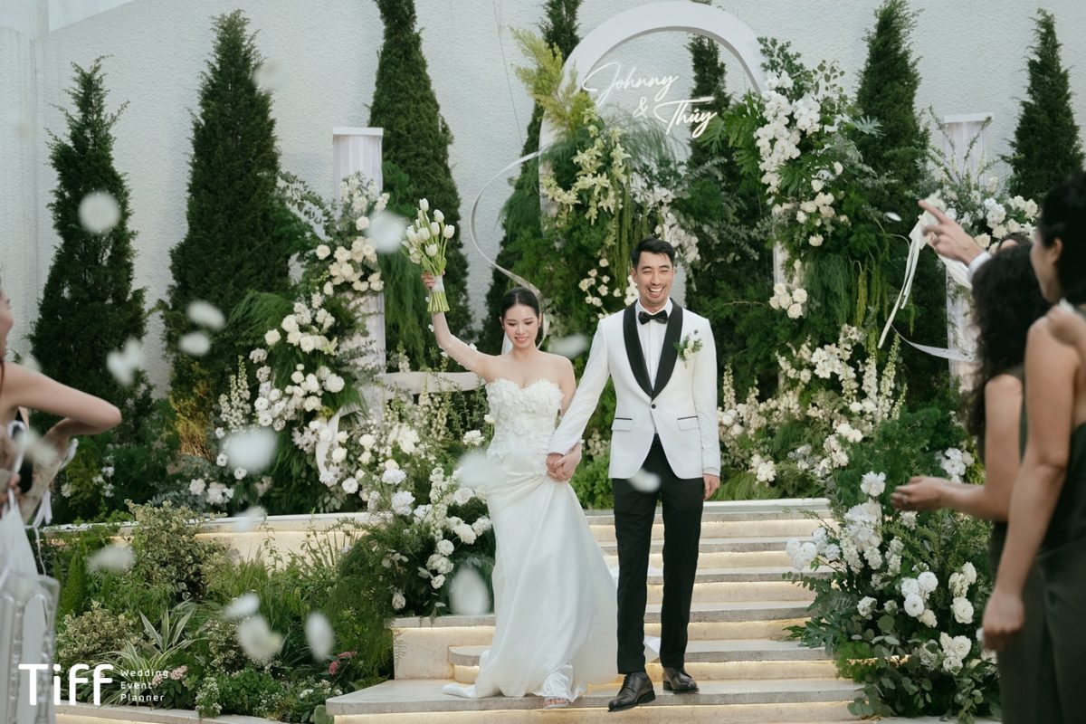 Trang trí tiệc cưới ngoài trời (Ảnh: TIFF.vn) 