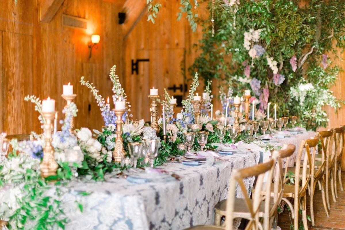 Phong cách Fairy Tale tái hiện thế giới cổ tích với không gian cưới đầy biểu tượng (Ảnh: Sưu tầm) 