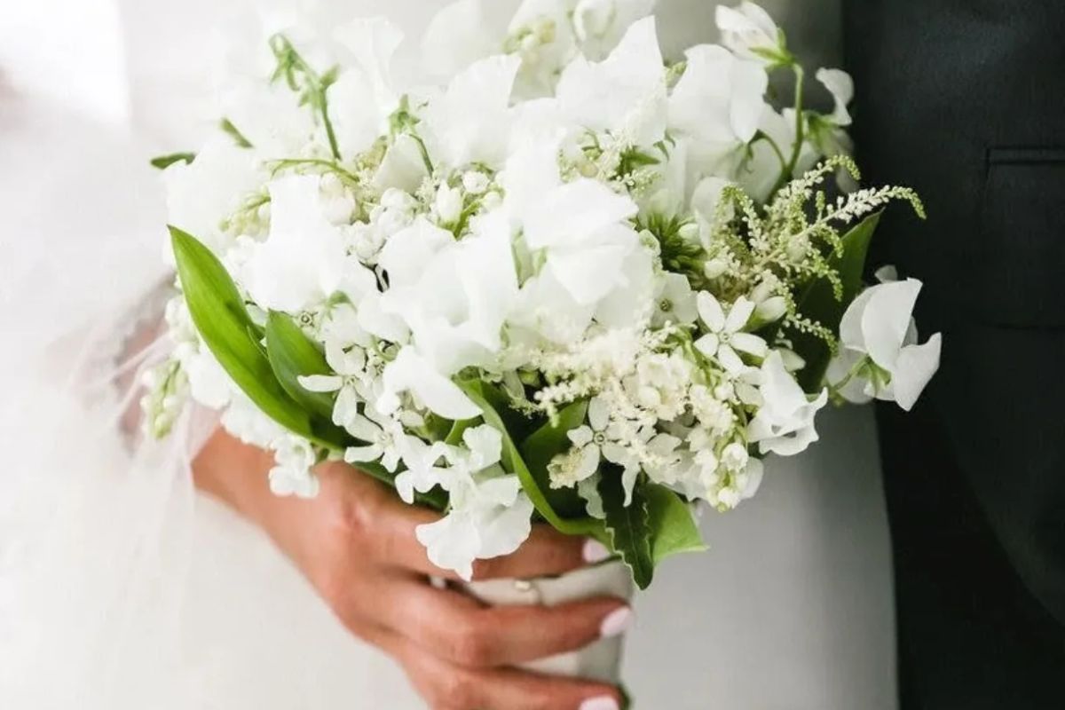 Tươi mát và tinh khôi với hoa cưới xanh trắng (Ảnh: Sưu tầm)