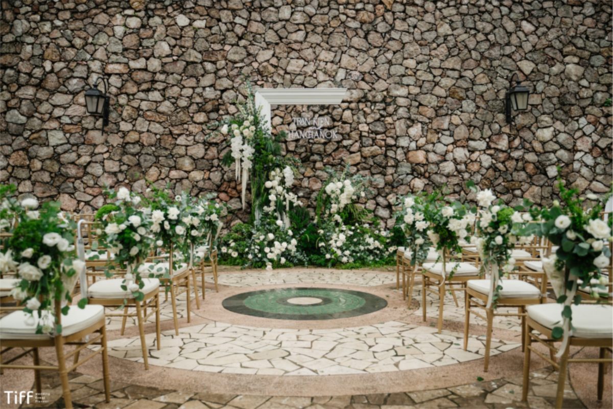 Không gian cưới sân vườn Sheraton phong cách Garden Romance. (Ảnh: TIFF.vn) 