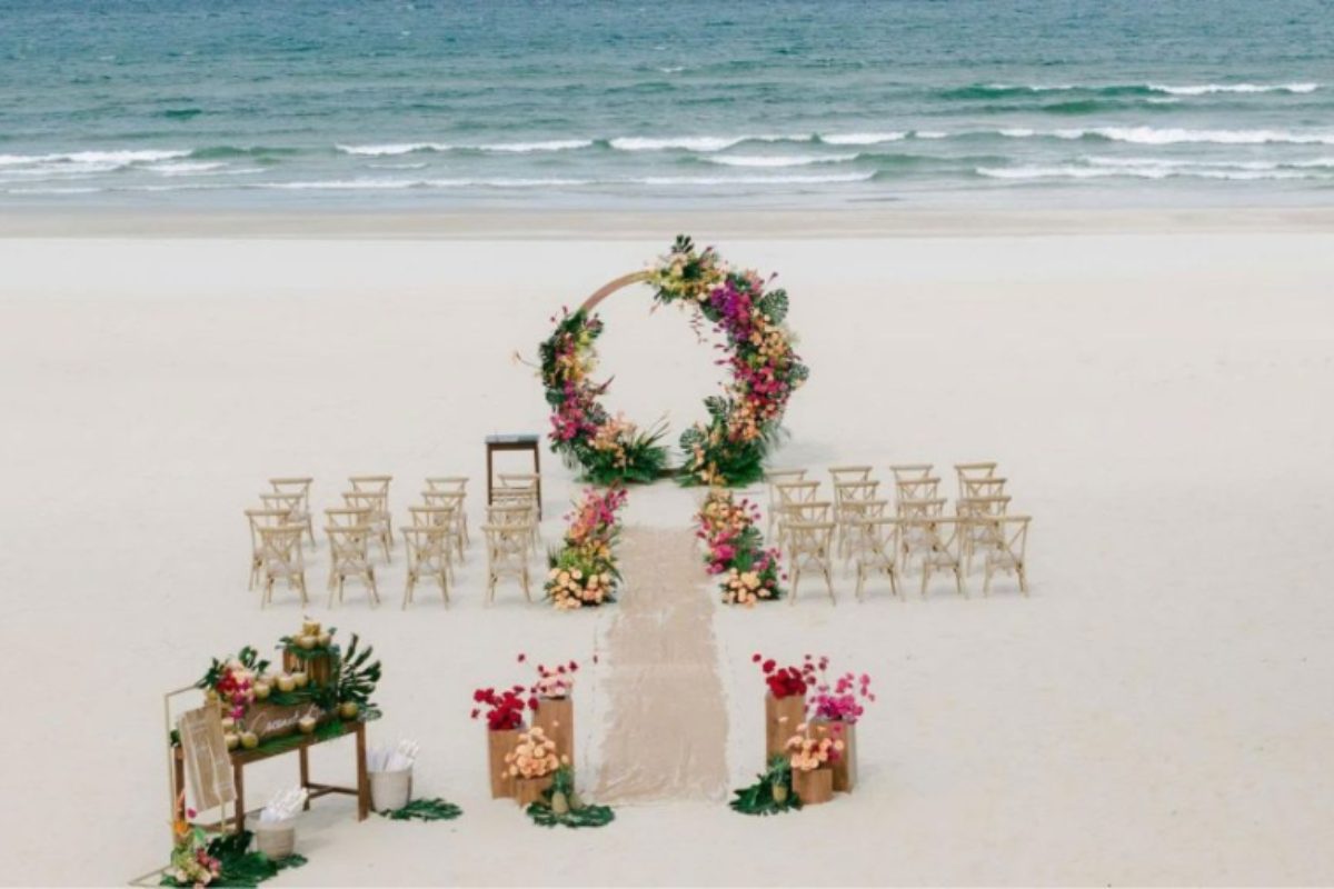 Trang trí tiệc cưới tại Furama Resort Danang, không gian tươi đẹp và lãng mạn (Ảnh: Sưu tầm)