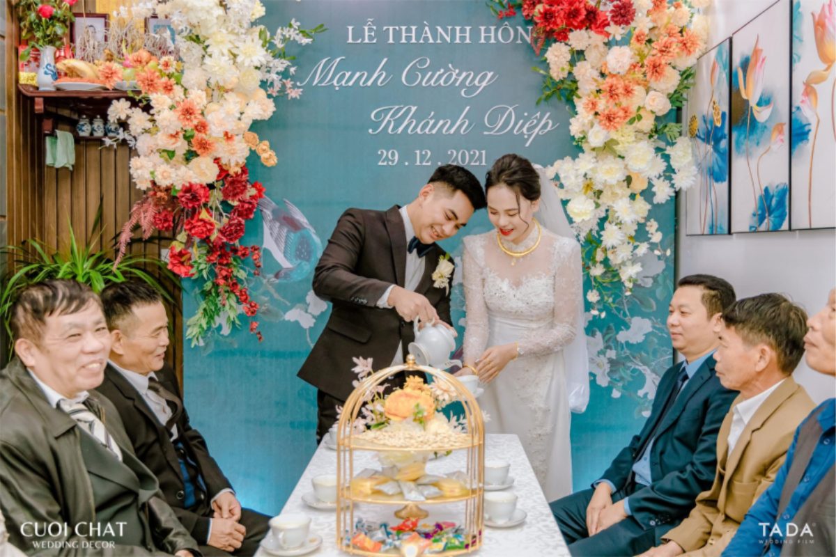 Trang trí Tone xanh dương giúp lễ gia tiên trở nên thanh thoát, trang nhã và đáng nhớ. (Ảnh: TIFF.vn)