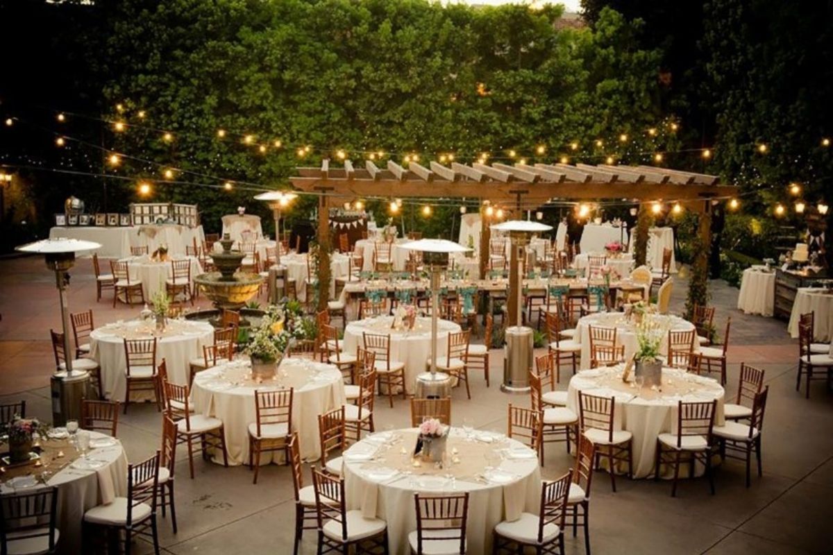 Ý tưởng trang trí tiệc cưới phong cách Vintage Garden Party (Ảnh: Sưu tầm)