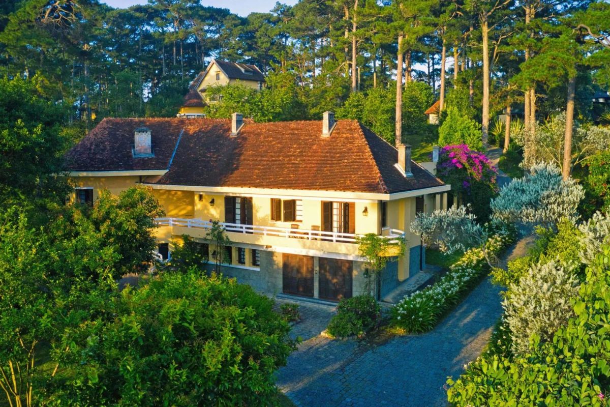 Ana Mandara Villas Đà Lạt sang trọng nổi bật giữa sương (Ảnh: Sưu tầm)