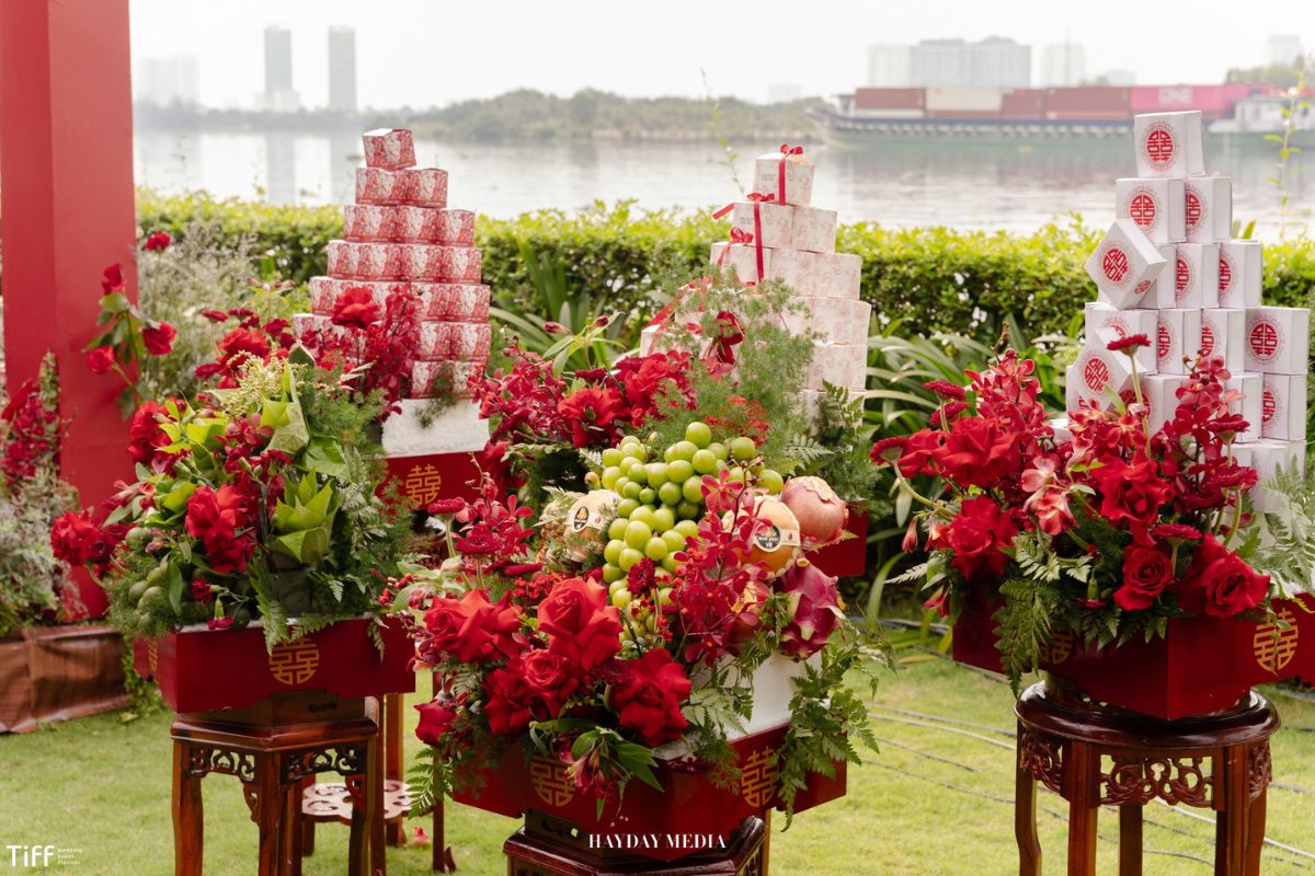 Đặt trước tráp hỏi là một phần quan trọng cho sự chỉn chu của bộ tráp (Ảnh: TIFF.vn)