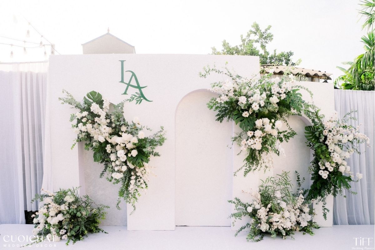 Photobooth cưới tại tiệc cưới tư gia của cặp đôi do TIFF thi công (Ảnh: TIFF.vn)