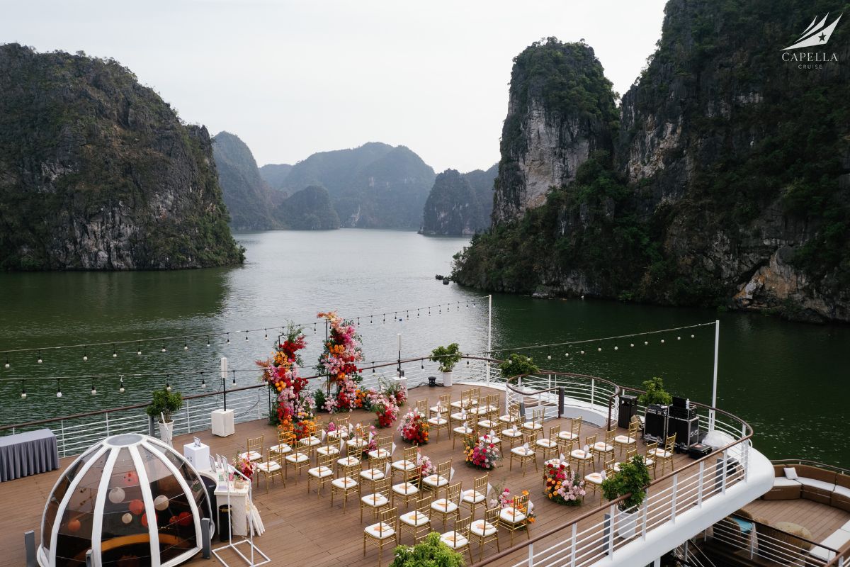 Hạ Long kỳ vĩ và sang trọng bên bờ di sản (Ảnh: Sưu tầm)