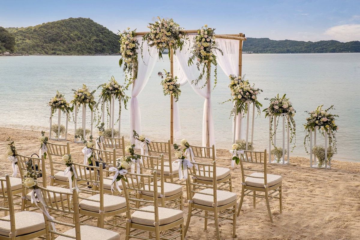 Phú Quốc với cát mịn hoàng hôn đẹp và resort cao cấp là điểm cưới lý tưởng (Ảnh: Sưu tầm)