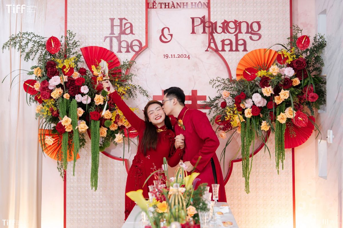 Tone đỏ – vàng rực rỡ mang ý nghĩa phú quý viên mãn (Ảnh: TIFF)