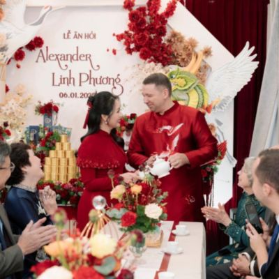 mẫu trang trí gia tiên tone đỏ - trắng