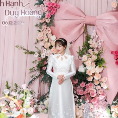 mẫu trang trí gia tiên tone hồng