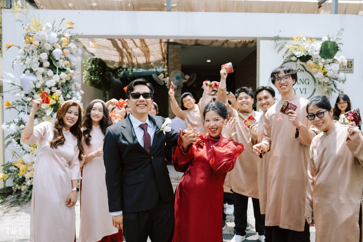 Việc tìm kiếm và lựa chọn ý tưởng trang trí tiệc cưới tư gia giúp ngày trọng đại trở nên đẹp mắt, tinh tế. (ẢNH: TIFF.vn)