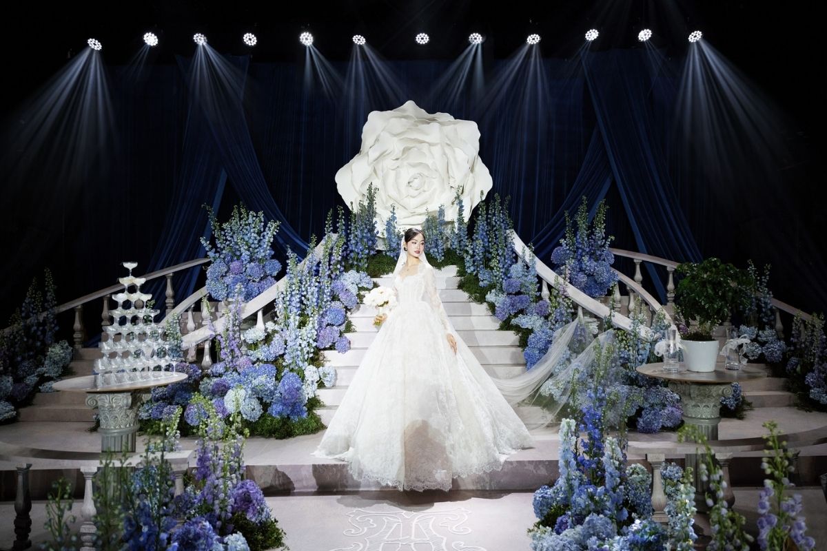 Sân khấu cưới được trang trí bởi Hajime Wedding & Event (Ảnh: Hajime)