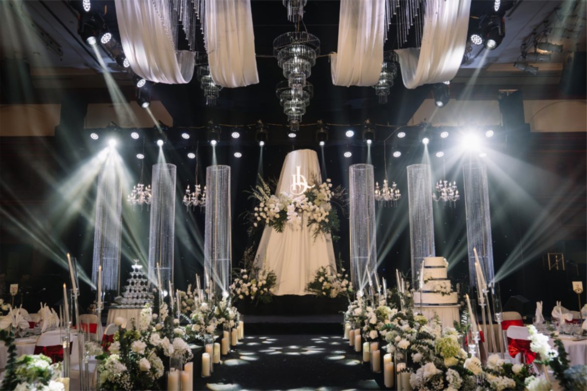 Millennium Hall mang đến không gian sang trọng, đẳng cấp – nơi mọi ánh nhìn đều hướng về sân khấu chính, ghi dấu khoảnh khắc trọng đại của hai bạn.(Ảnh: Sưu tầm) 