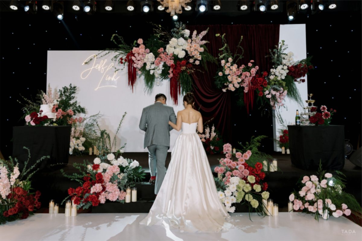 Phong cách trang trí cưới hiện đại với thiết kế sáng tạo, màu sắc hài hòa và độc đáo. (Ảnh: TIFF.vn)