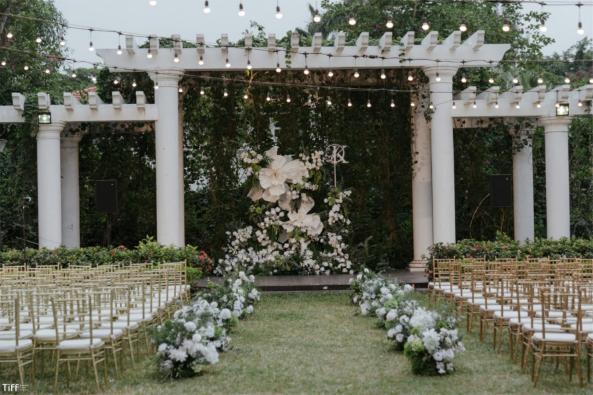 Elegant Suites Westlake gây ấn tượng với không gian tiệc cưới ngoài trời rộng mở, mang lại cảm giác vừa riêng tư vừa đẳng cấp. (Ảnh: TIFF.vn)