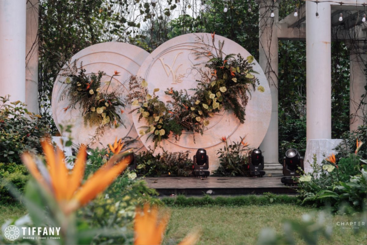 Elegant Suites Westlake chinh phục các cặp đôi với không gian cưới ngoài trời khoáng đạt, đậm hơi thở lãng mạn giữa lòng phố. (Ảnh: TIFF.vn)