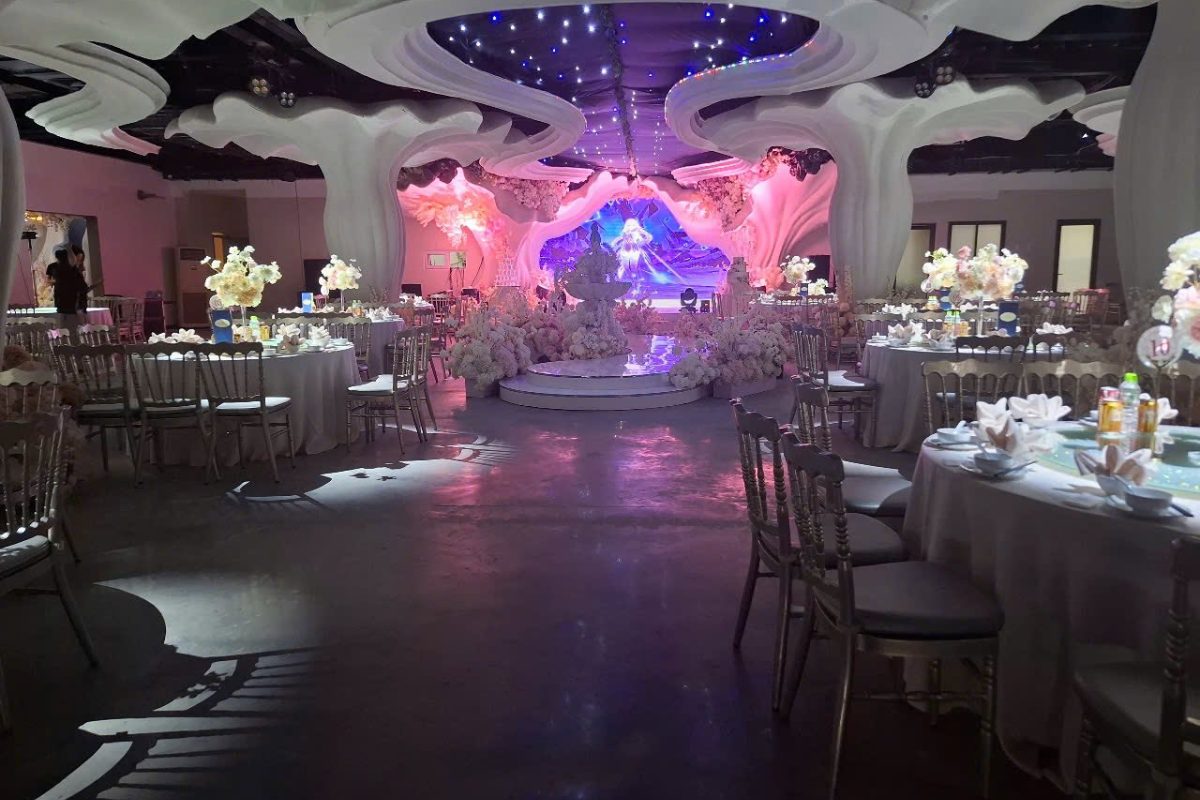 Sảnh Ballroom ở Long Vỹ Place là địa điểm tuyệt vời để tổ chức tiệc cưới sang trọng (Ảnh: sưu tầm)