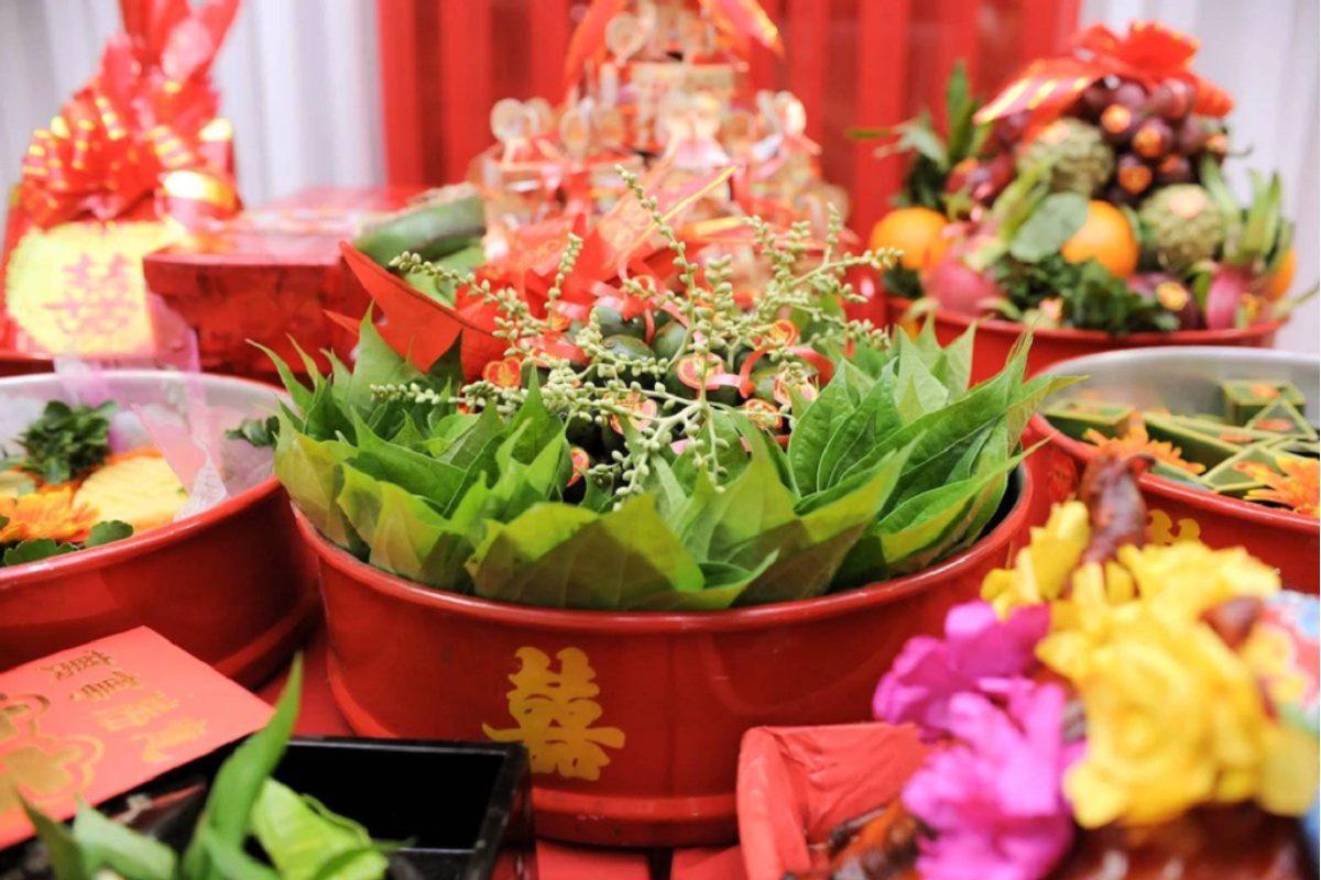 Các lễ vật thường có trong tráp lại quả (Ảnh: sưu tầm)
