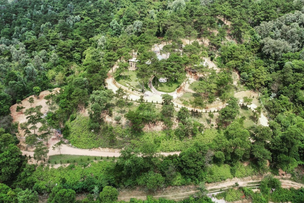 Đồi Llum địa điểm cưới ngoại thành Hà Nội sân vườn lãng mạn (Ảnh: Sưu tầm)