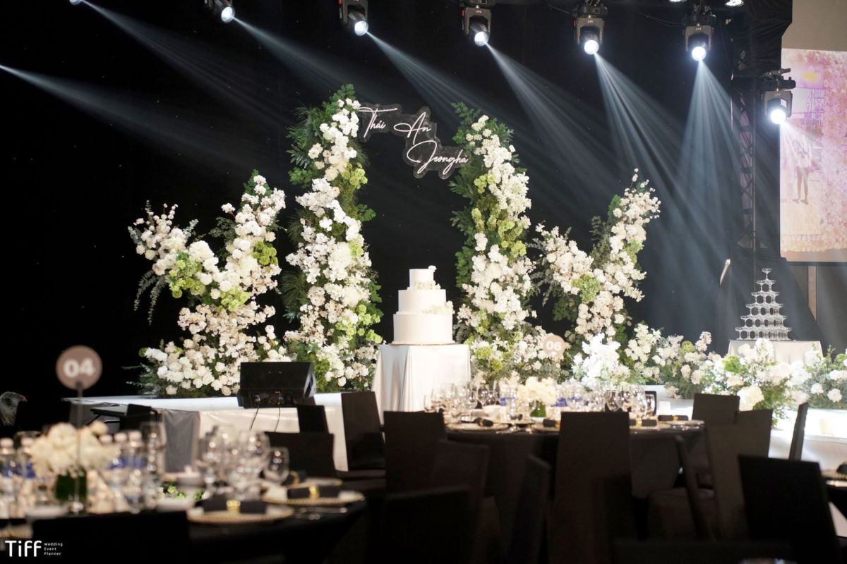 Không gian cưới được thiết kế theo phong cách sang trọng tinh tế (Ảnh: TIFF)