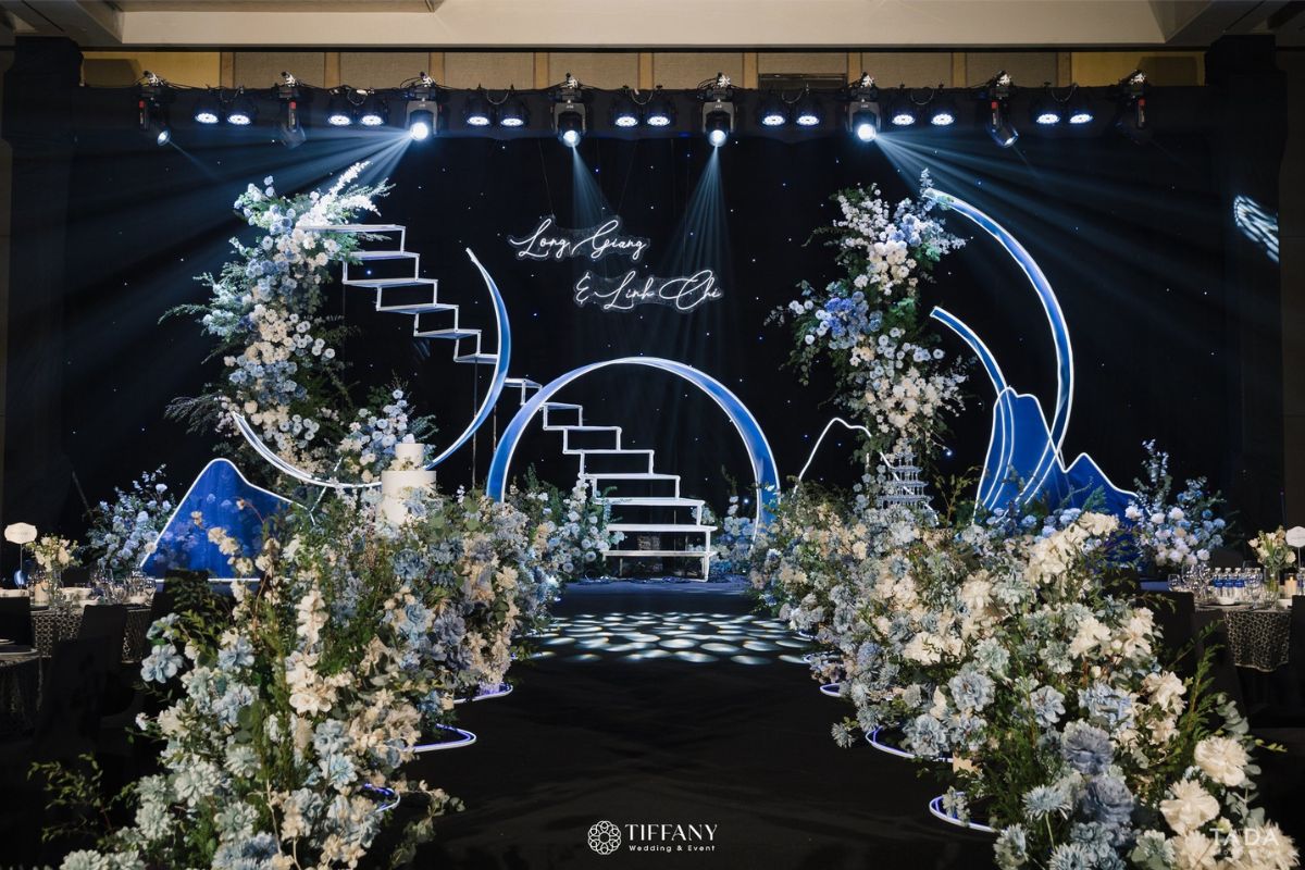 Mẫu trang trí cưới tại Lotte Hanoi tôn lên vẻ đẹp lãng mạn (Ảnh: TIFF)