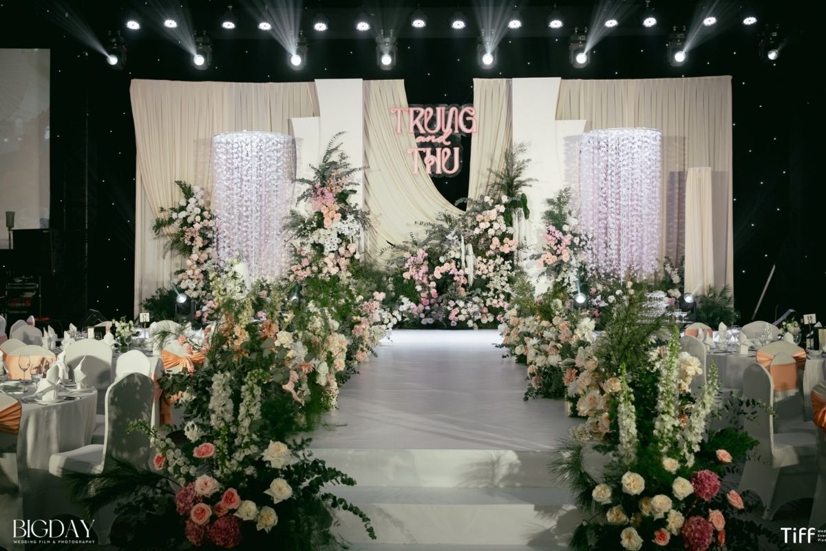 Ưu điểm và hạn chế khi tổ chức tiệc cưới tại Sheraton Hanoi (Ảnh : TIFF)