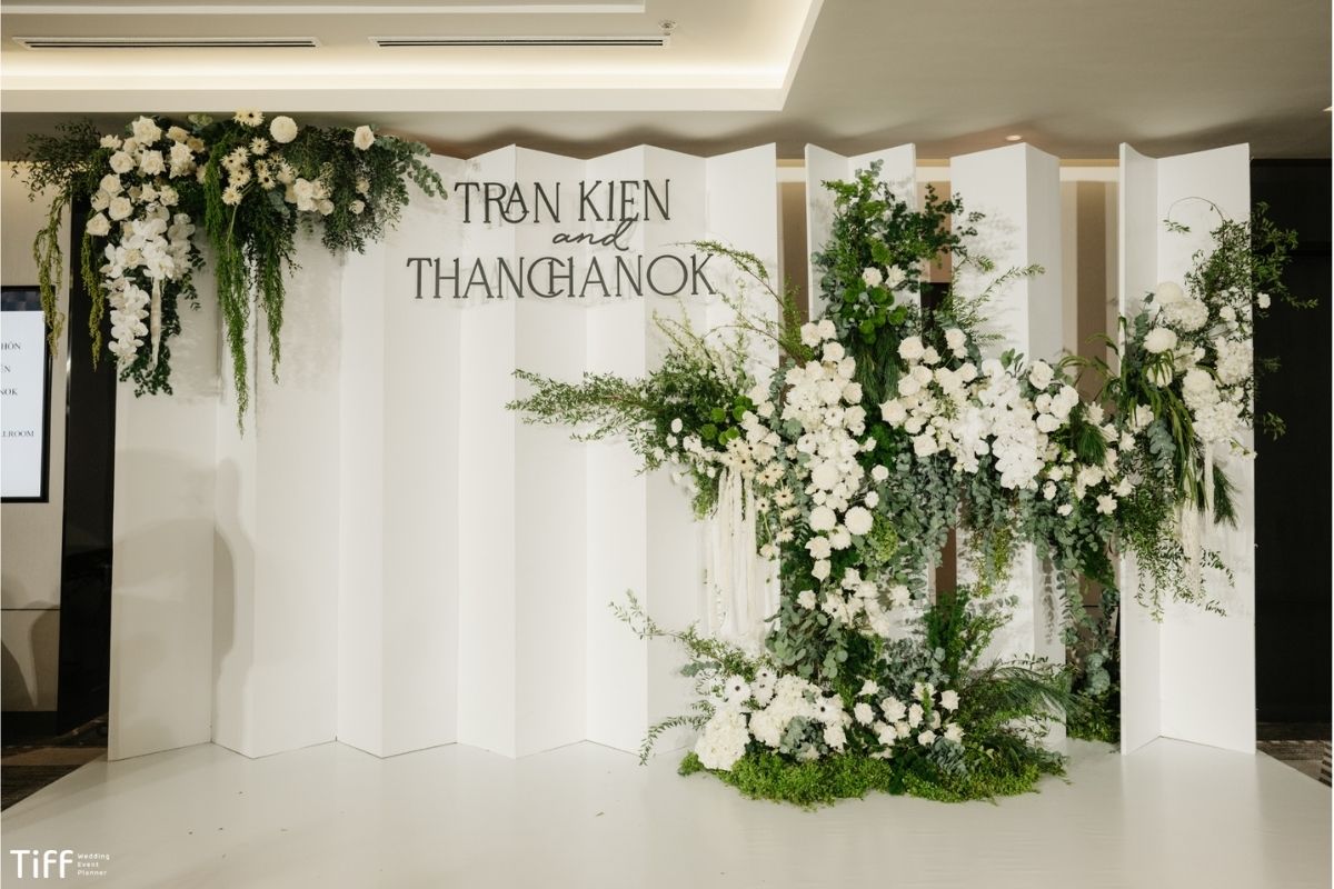 Sân khấu tiệc cưới của cặp đôi Trần Kiên & ThanChanok tại Sheraton Hotel Hanoi (Ảnh:TIFF)