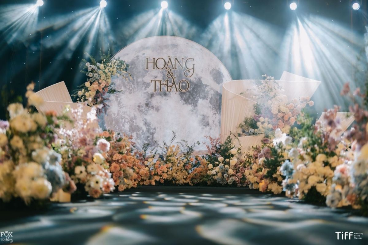 Trang trí tiệc cưới Thảo & Hoàng tại Meliá Hanoi (Ảnh: TIFF)